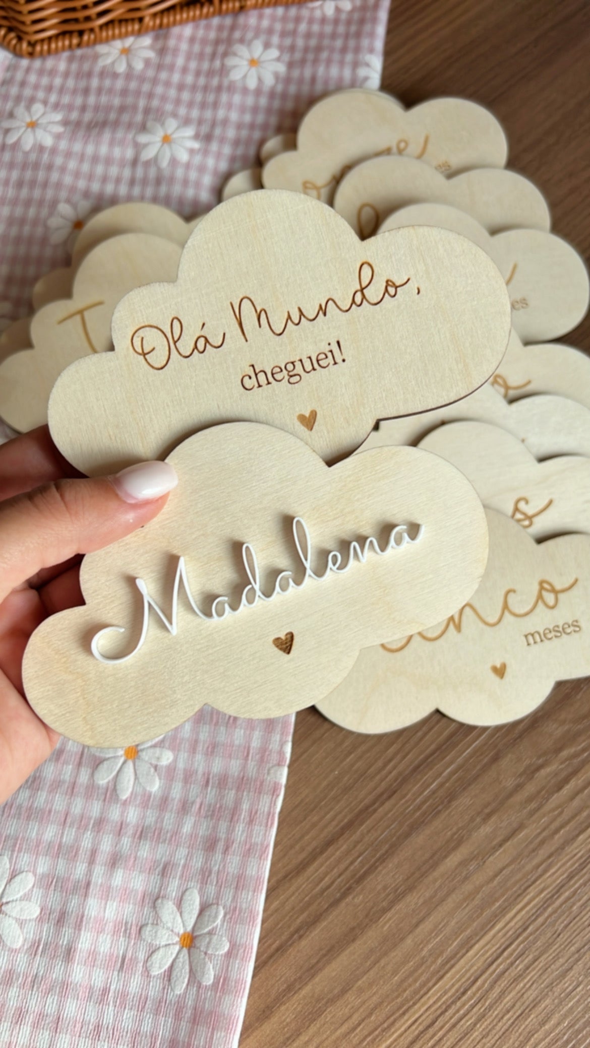 Milestones - Placas de Crescimento em Formato de Nuvem- Modelo 17