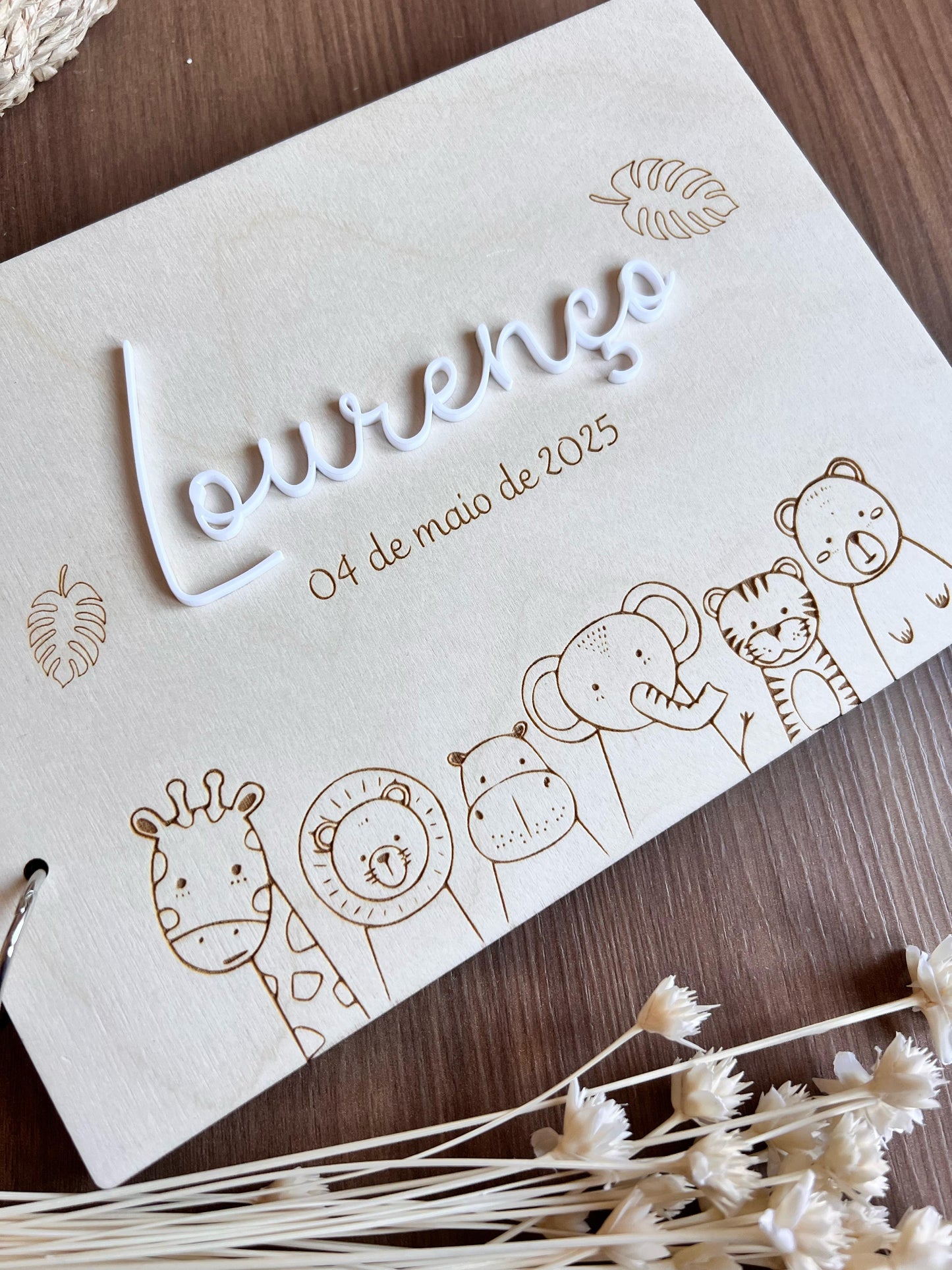 Livro de Honra e memórias personalizado em madeira - Modelo Animais da Selva