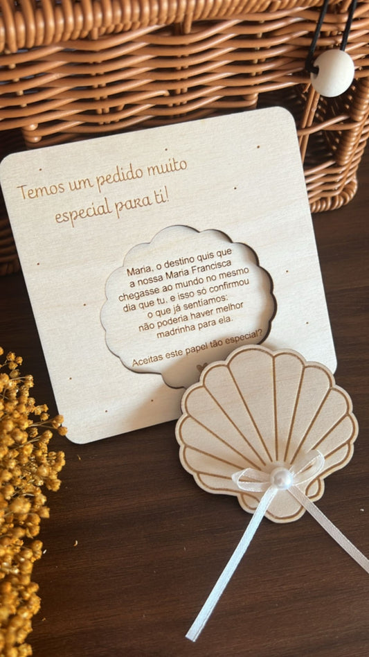 Convite para Padrinhos Destacável Formato Concha