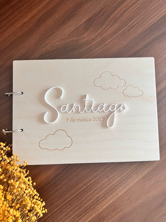Livro de Honra e memórias personalizado em madeira - Modelo Nuvem
