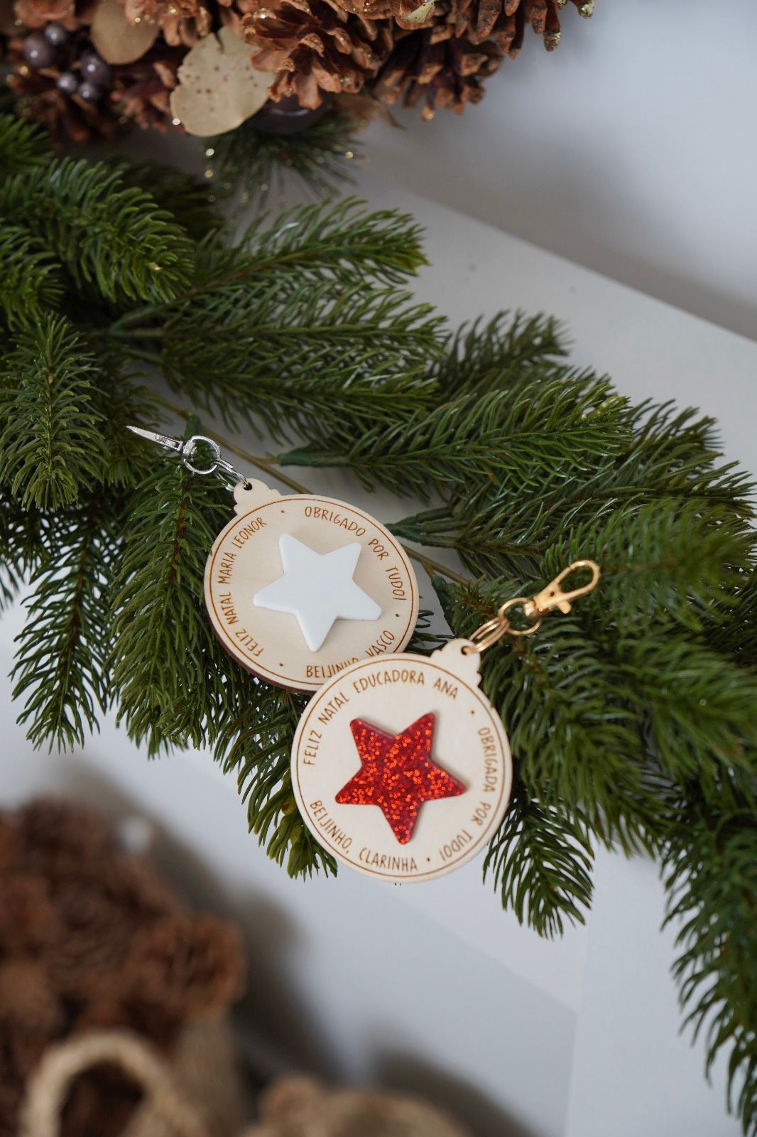 Porta-chaves estrela acrílico vermelho com gravação personalizada