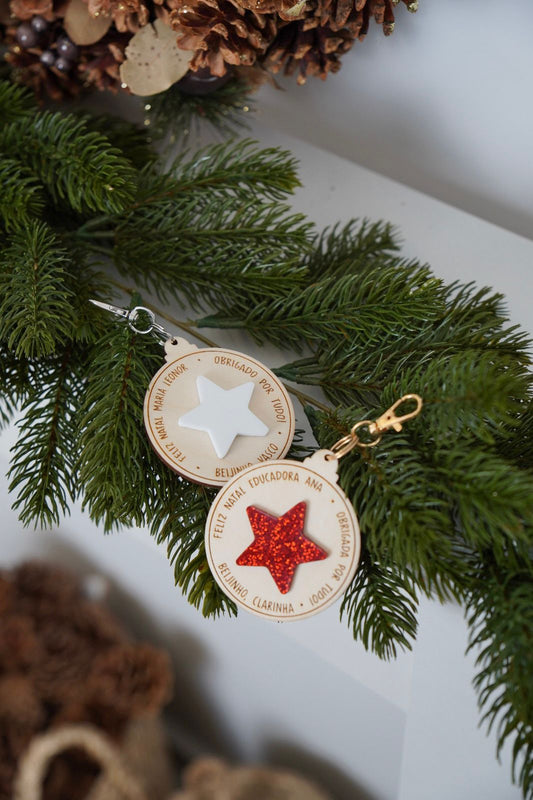 Porta-chaves estrela acrílico vermelho com gravação personalizada